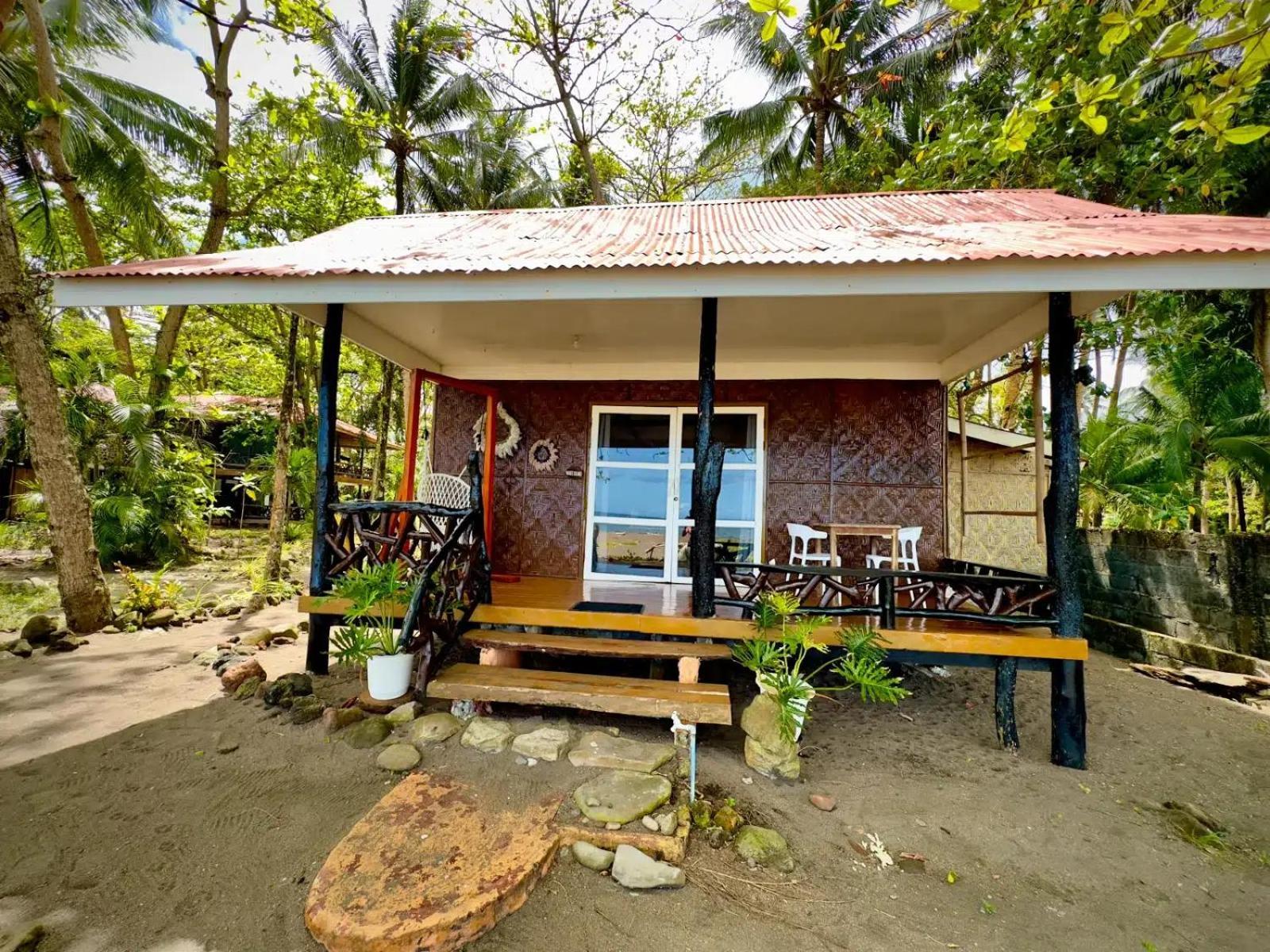 Playa Del Fuego Camiguin Beach Hostel & Resort 맘바자오 외부 사진