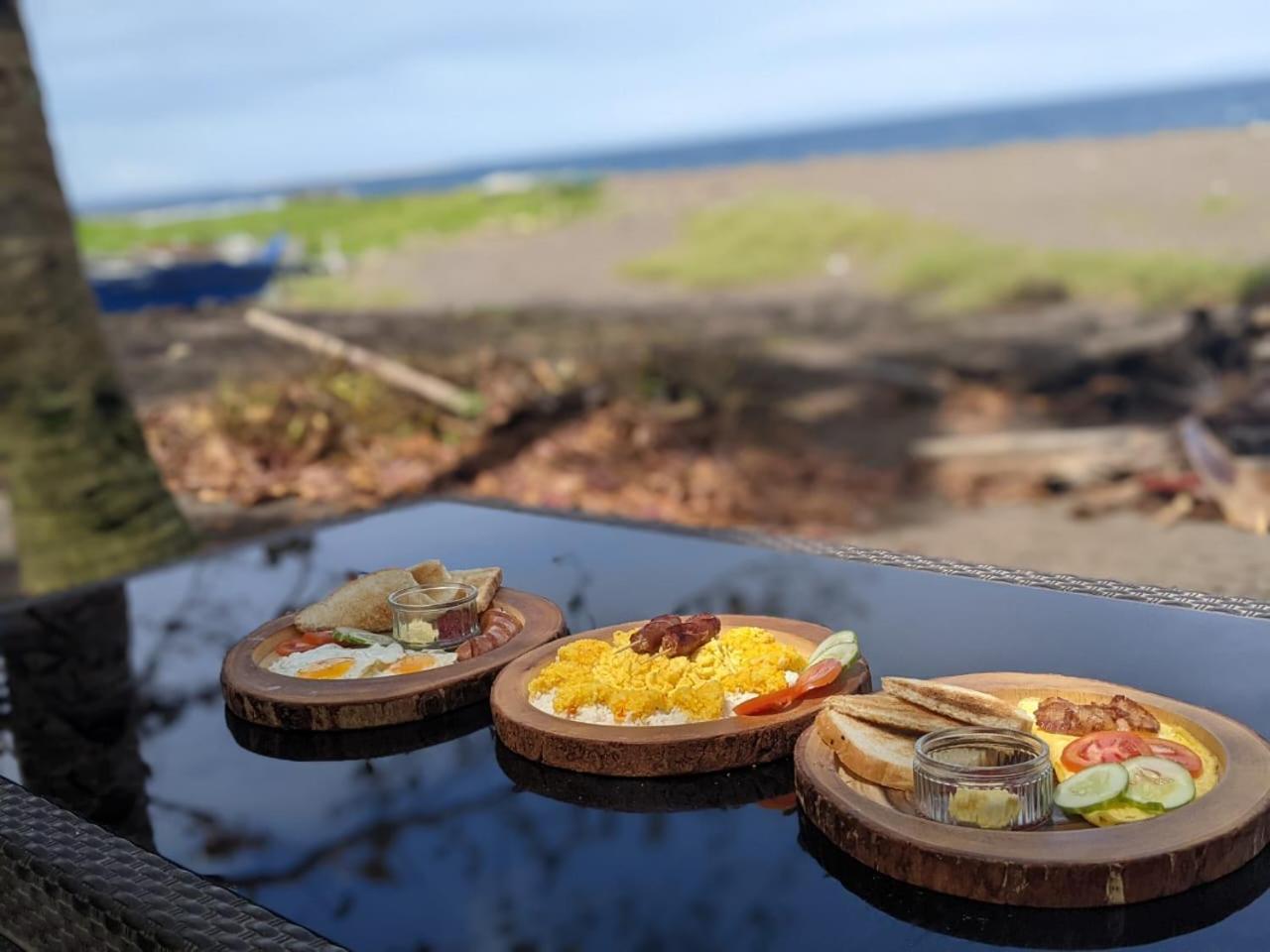 Playa Del Fuego Camiguin Beach Hostel & Resort 맘바자오 외부 사진