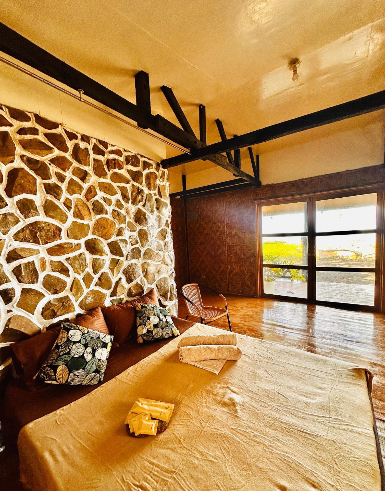 Playa Del Fuego Camiguin Beach Hostel & Resort 맘바자오 외부 사진