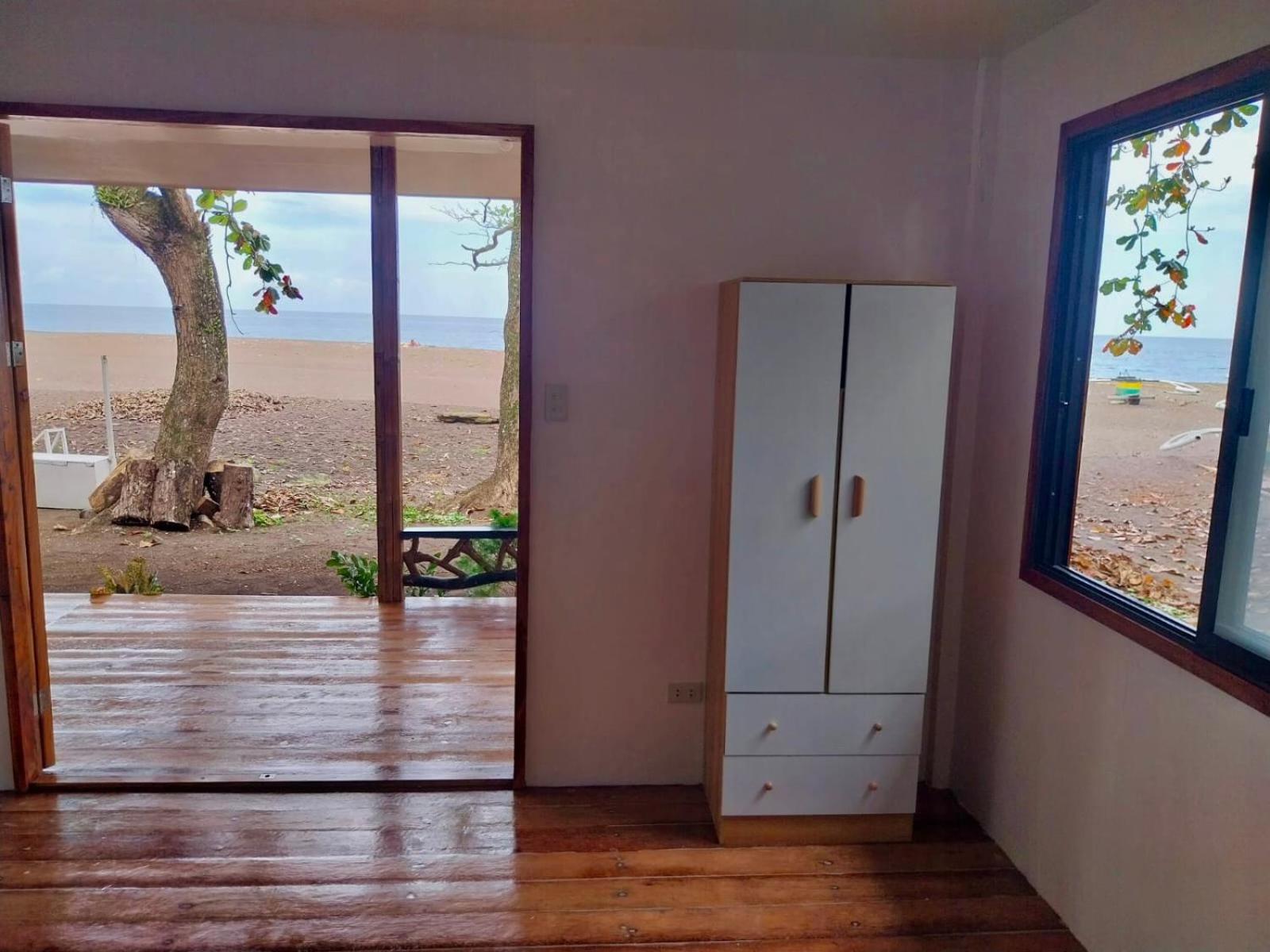 Playa Del Fuego Camiguin Beach Hostel & Resort 맘바자오 외부 사진
