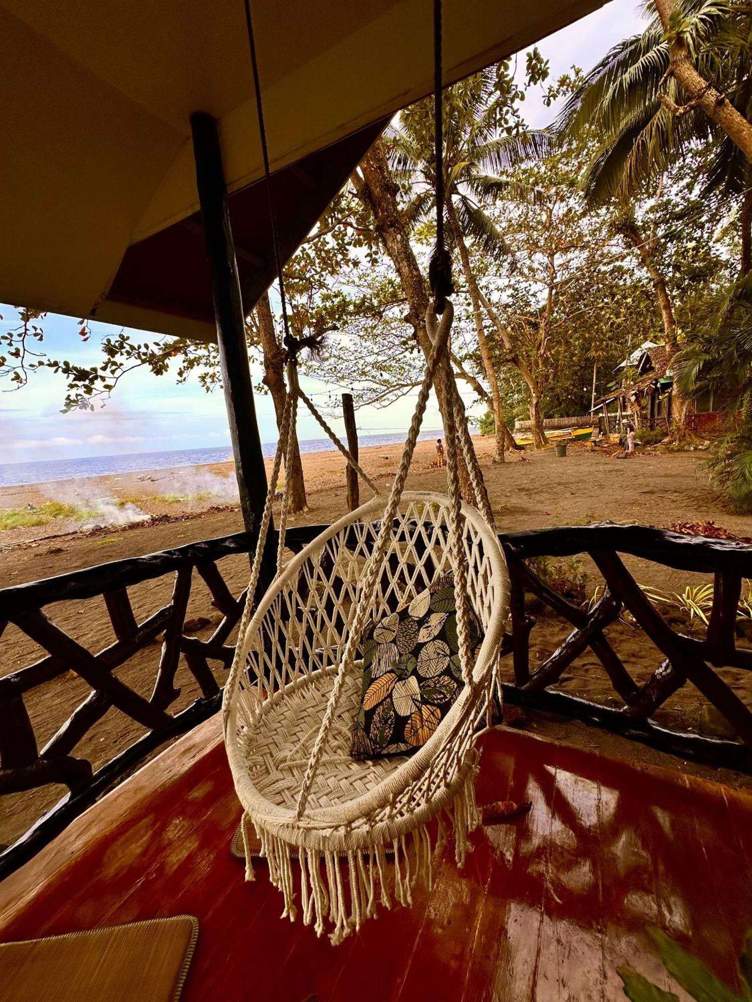 Playa Del Fuego Camiguin Beach Hostel & Resort 맘바자오 외부 사진