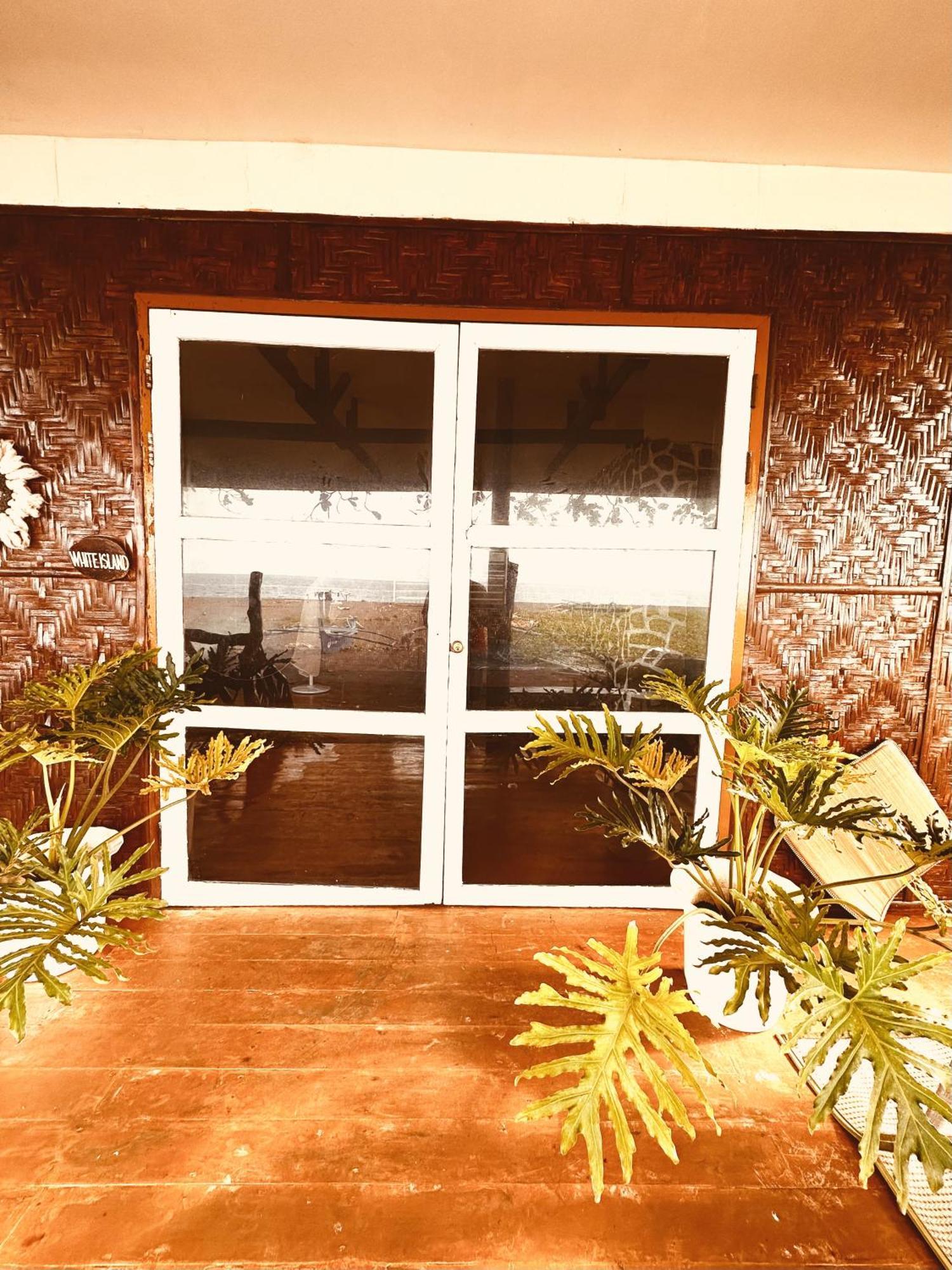 Playa Del Fuego Camiguin Beach Hostel & Resort 맘바자오 외부 사진