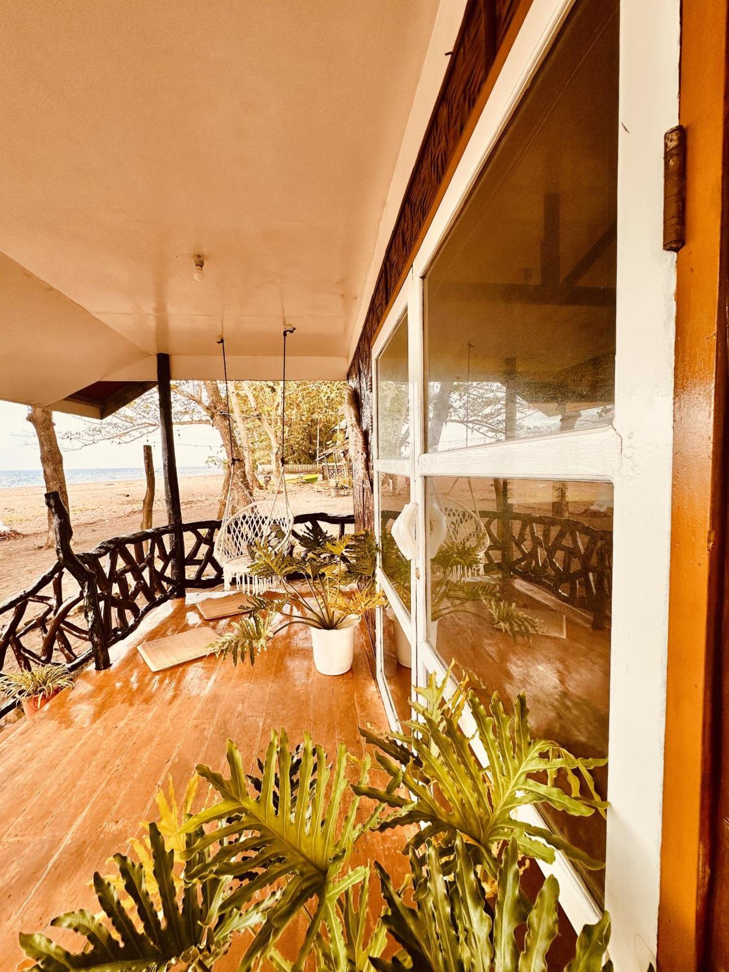 Playa Del Fuego Camiguin Beach Hostel & Resort 맘바자오 외부 사진