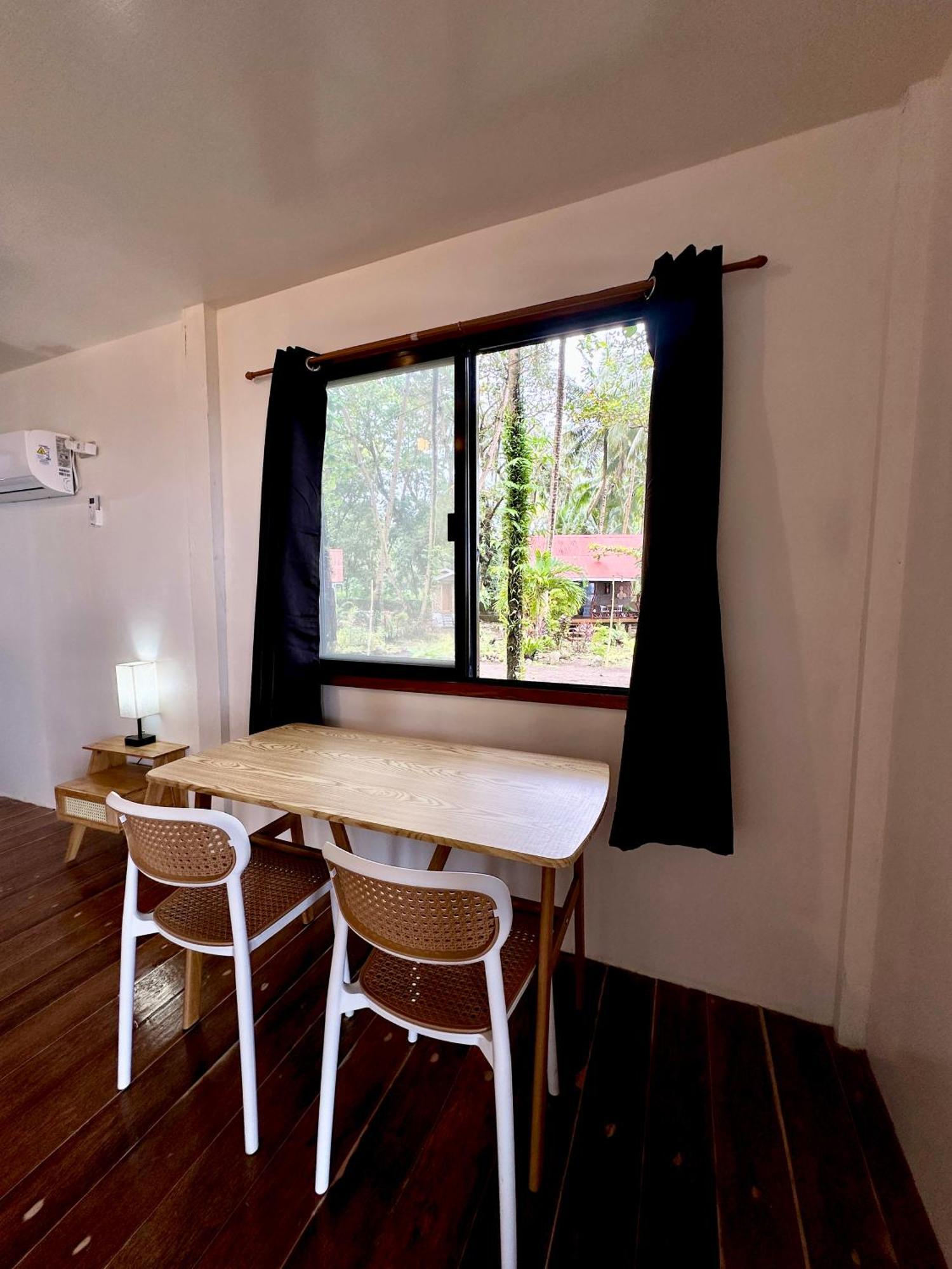 Playa Del Fuego Camiguin Beach Hostel & Resort 맘바자오 외부 사진